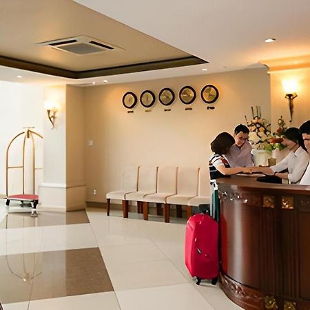 RedDoorz Premium White Lion Hotel Ho-Chi-Minh-Stadt Exterior foto