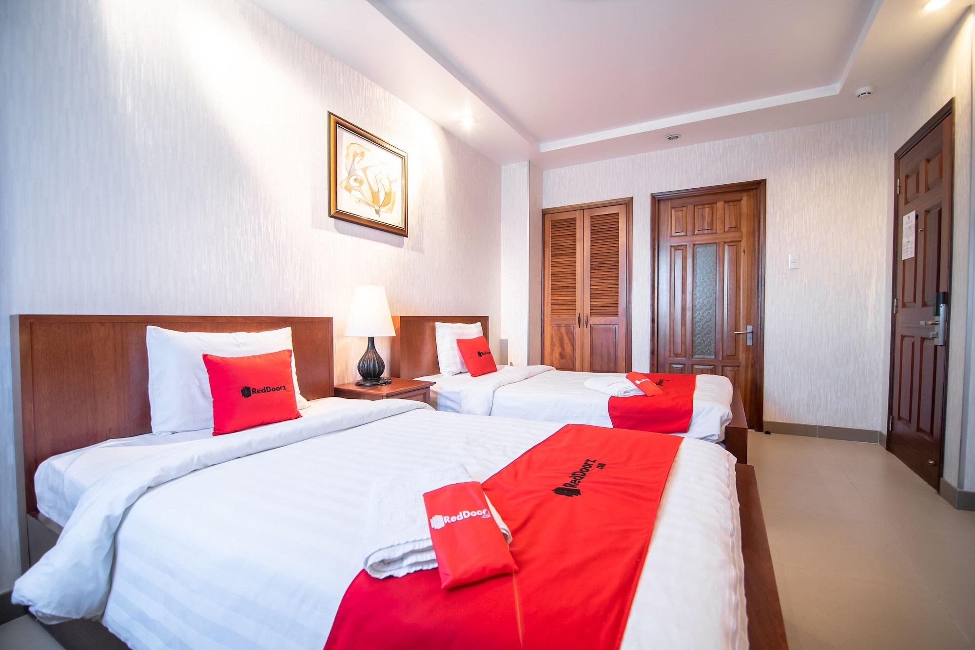 RedDoorz Premium White Lion Hotel Ho-Chi-Minh-Stadt Exterior foto