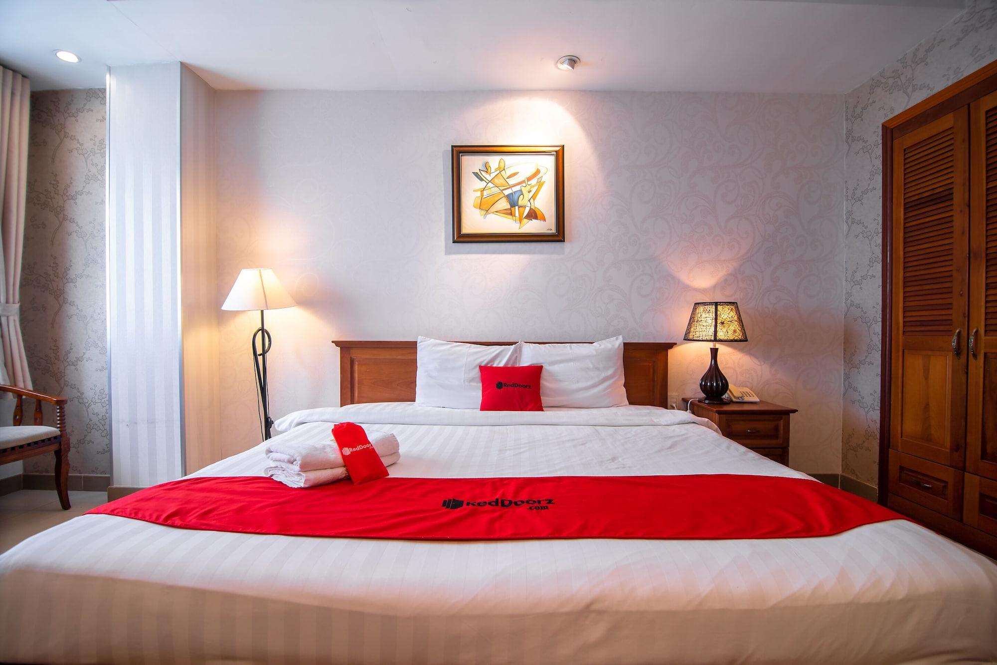 RedDoorz Premium White Lion Hotel Ho-Chi-Minh-Stadt Exterior foto