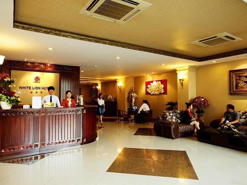 RedDoorz Premium White Lion Hotel Ho-Chi-Minh-Stadt Exterior foto