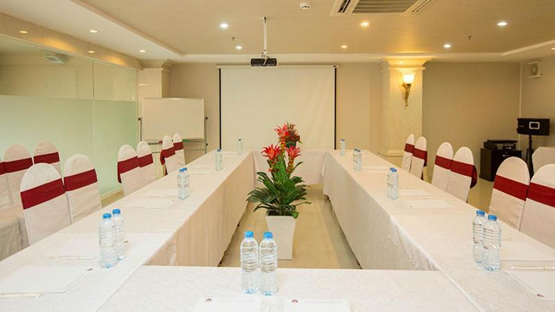 RedDoorz Premium White Lion Hotel Ho-Chi-Minh-Stadt Exterior foto