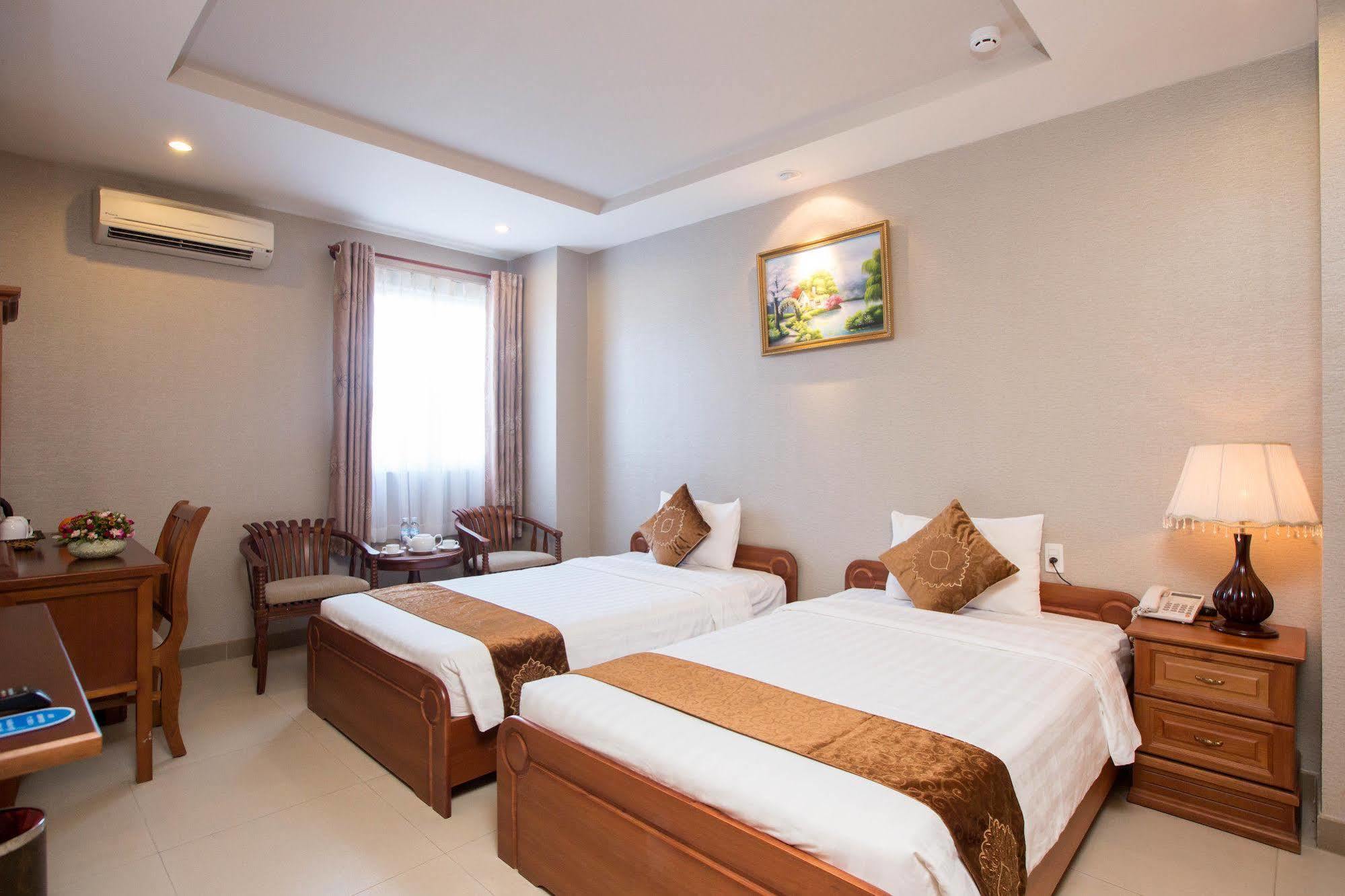 RedDoorz Premium White Lion Hotel Ho-Chi-Minh-Stadt Exterior foto